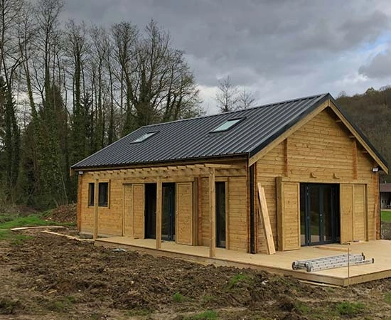 Réalisation d'un Club House : démolition et reconstruction